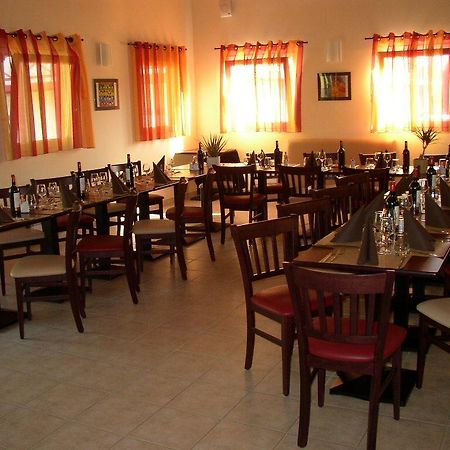 Relais Fasthotel Quimperlé Zewnętrze zdjęcie